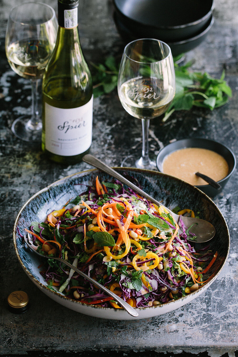 Signature-Sauvignon-Blanc-crunchy-shredded-Thai-salad-201901-1000px_c04ad8266313d55f762333b2cab29b2c