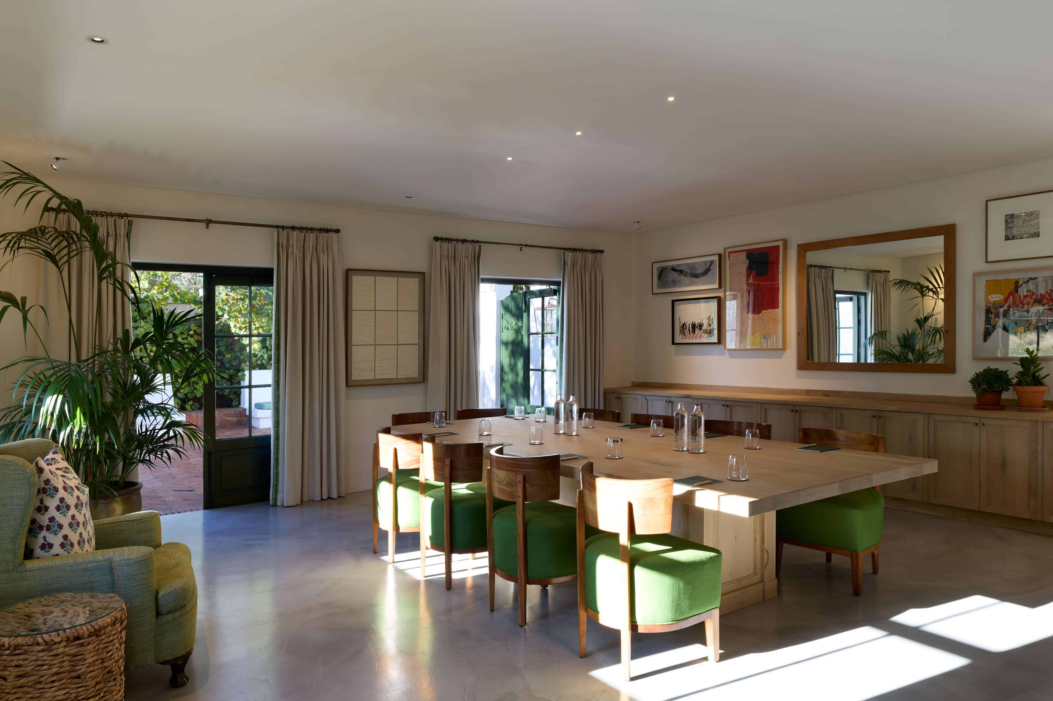 Spier-Hotel-Meeting-Room-0726-01_high